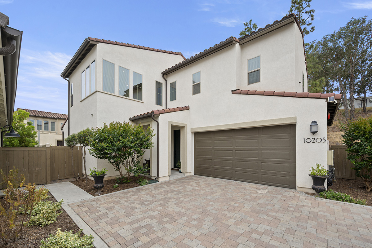 10205 Athena Court